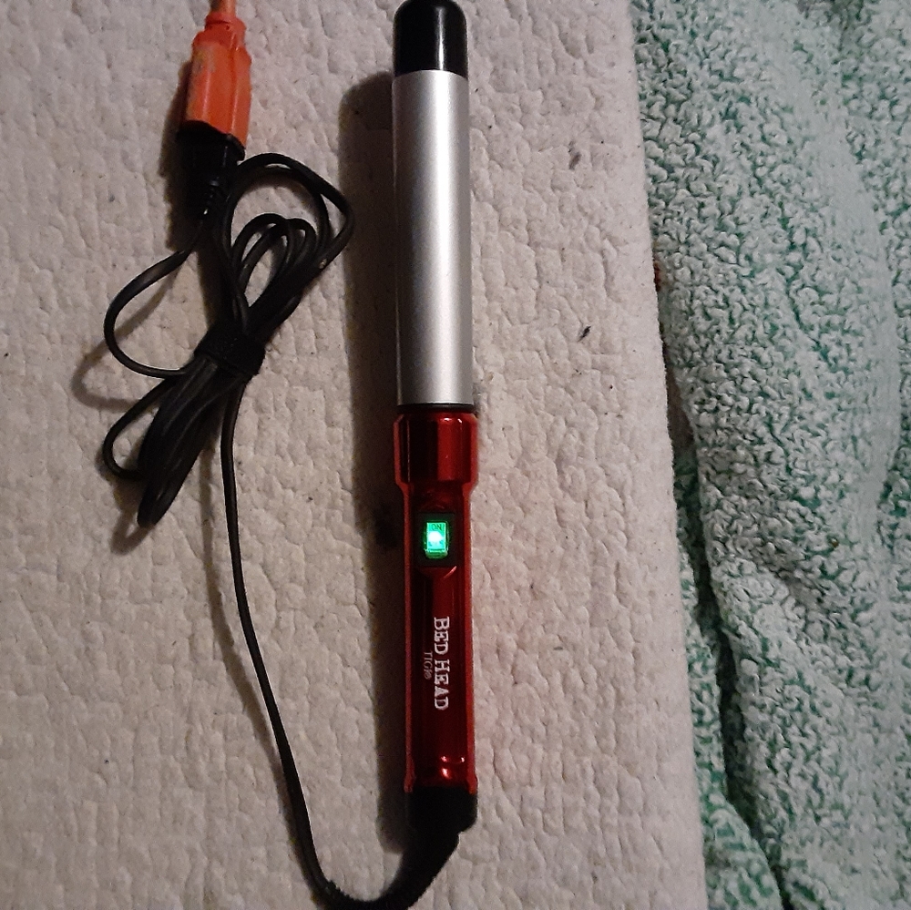 Bed head 1 inch curling iron
